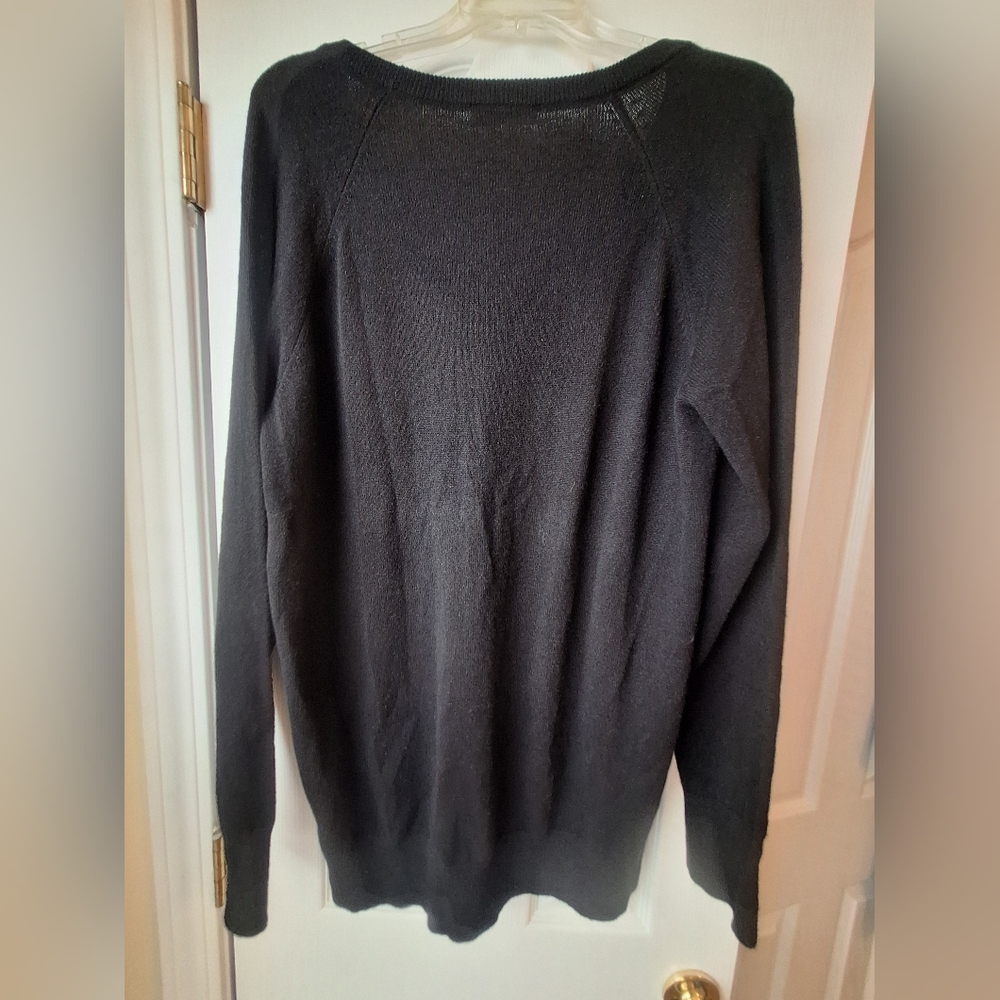 NWT Equipement Black Lightweight Crewneck Sweater 100% CASHMERE - Picture 2 of 4